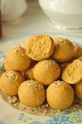Hygienic Prepared No Artificial Colors Delicious Indian Sweet Besan Laddu