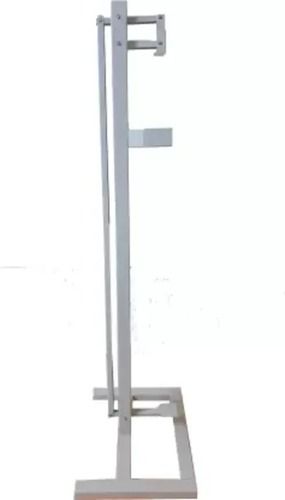 White Stainless Steel Paddle Operated Hand Sanitizer Stand, Capacity 1L Dimension(L*W*H): 35X35X12  Centimeter (Cm)