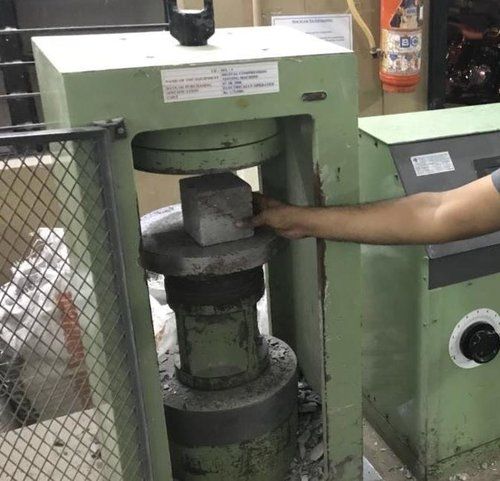  Compression Testing Machine