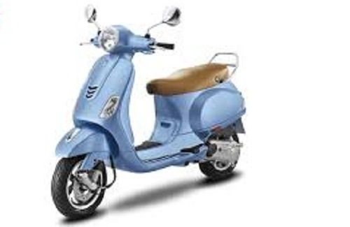 All-Metal Blue Vespa Vxl 125 Two Wheeler Scooter With Advanced Technology