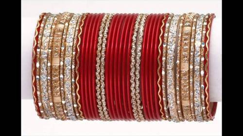 Ladies Party Wear Red Glass Bangles With Attractive Designs