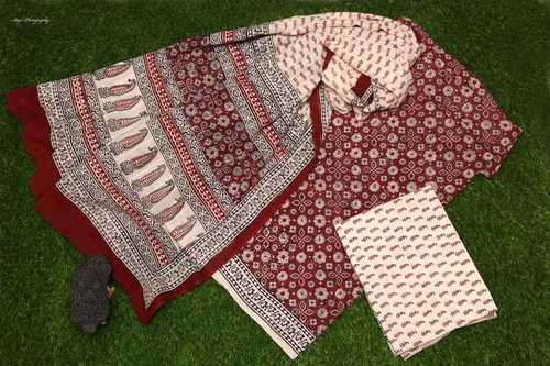 Breathable Marron And White Designer Cotton Printed Ladies Salwar Suit For Daily Wear 