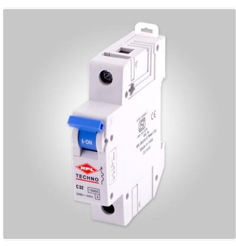 White Hpl C32 Techno Single Pole Mcb Switch For Electric Connection