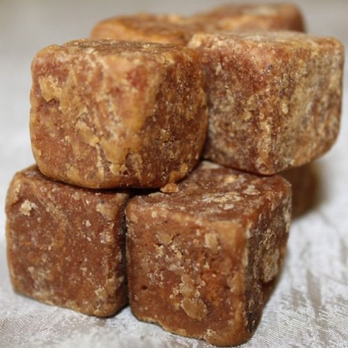 Hygienically Prepared No Artificial Flavor Natural And Fresh Cubic Jaggery