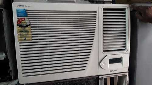 High Quality Voltas 1.5 Ton 3 Star Window Ac Copper Condenser 183 Mzd, White Color Dimension(L*W*H): 66.00 X 70.50 X 43.00  Centimeter (Cm)