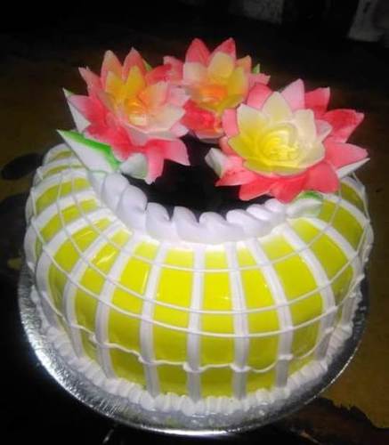 Order 1 month birthday cake in Ludhiana
