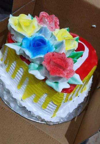 Elegant Look Dreamy Creamy Delicious And Testy Vanilla Eggless Cake Flower Topping