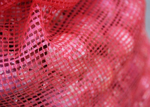 Pink Singhal Red Color Pp Leno Mesh Bag For Packaging, Capacity Upto 50 Kg