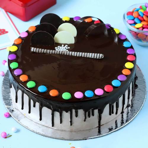 1 Kg Delicious Eggless Chocolate Cakes With Gems Topping For Birthday, Anniversary, Wedding Fat Contains (%): 10 Percentage ( % )