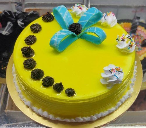 1 Kg Pineapple Flavor Cake Yellow For Birthday Party, Anniversary, Wedding