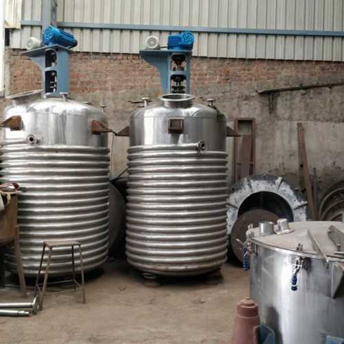 Stainless Steel Vertical Electric Industrial Reactor, Cylindrical Shape