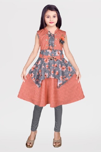 ड्राई क्लीनिंग आकर्षक लुक ऑरेंज और ग्रे स्लीवलेस प्रिंटेड कॉटन गर्ल्स फ्रॉक लेगिंग के साथ