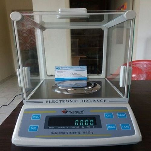 Durable And Long-Lasting Weighing Balances With Digital Monitor Display