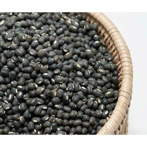 Raw And Natural Organic Pure Round Black Urad Dal With 12 Month Shelf Life