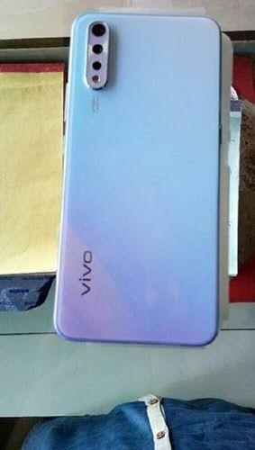 Sky Blue Vivo S1 पोर्टेबल मोबाइल फ़ोन फ़िंगरप्रिंट के साथ नवीनतम तकनीक