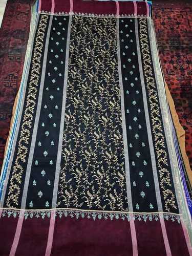 Casual Wear Ladies Jamawar Shawls With Embroidered Work And Normal Wash