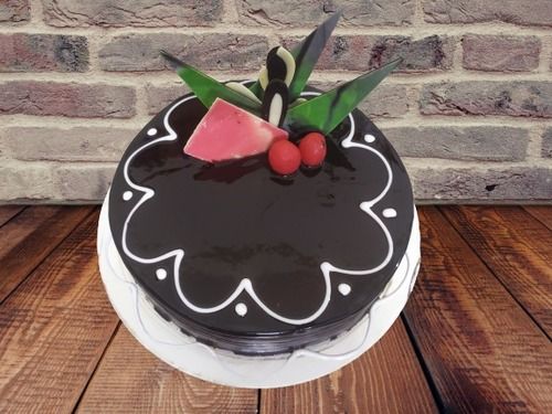  100% Fresh Chocolate Truffle Cake, Loaded With Chocolate Cream For Party Celebration