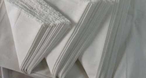 गारमेंट्स बनाने के लिए ग्रे कॉटन फैब्रिक, मशीन से बने और प्लेन पैटर्न