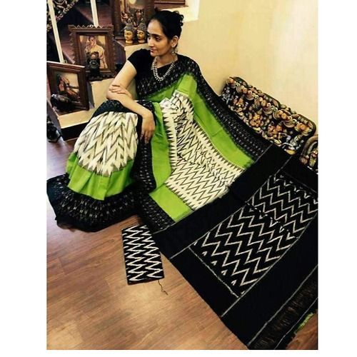 Green And Black Light Weight Anti Wrinkle Cotton Printed Ladies Saree Without Blouse Piece