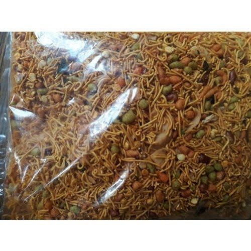 Sowbhagya Foods Garlic Mixture Namkeen Made With All Natural Ingredients 