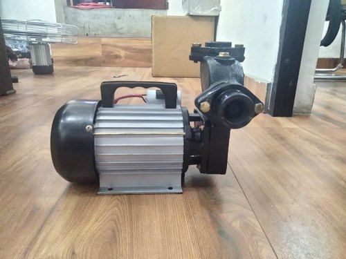 Grey Heat Resistance Floor Mounted Electric 0.5 Hp Single Phase Water Pump Motor (240 V)