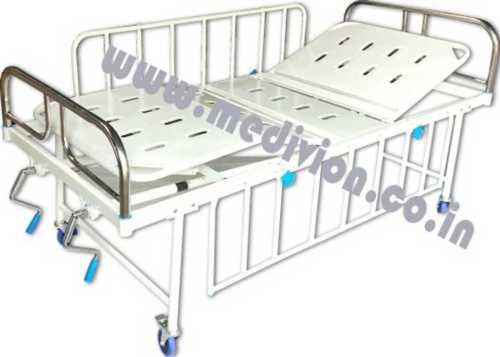 White Medivion Fowler Bed For Hospital, Nursing Home And Home Usage, Mild Steel Frame