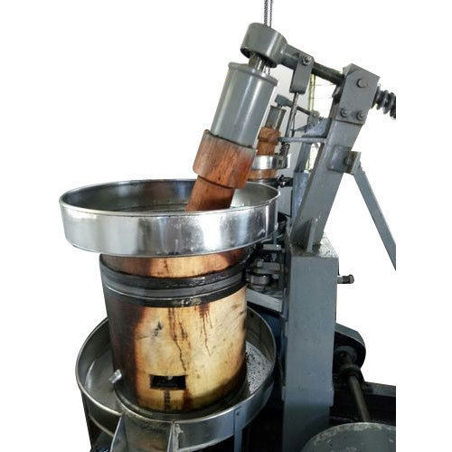 5 Watts Semi Automatic Peanut Oil Extraction Machine