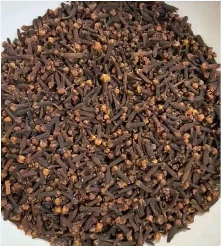 Brown A Grade Organic Dry Cloves With High Nutritious Value