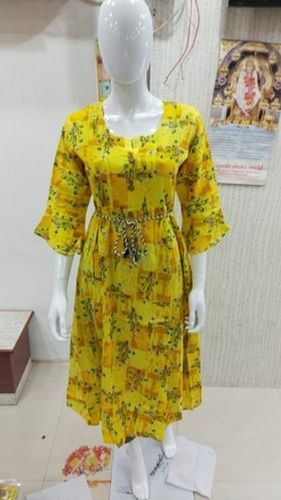 Casual Wear Yellow Printed 3-4th Sleeve Cotton Kurti For Ladies