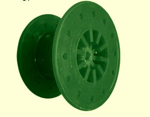 Durable Long Lasting Plastic Green Bobbins Empty Spools For Embroidery Material Length: 4-7 Inch (In)