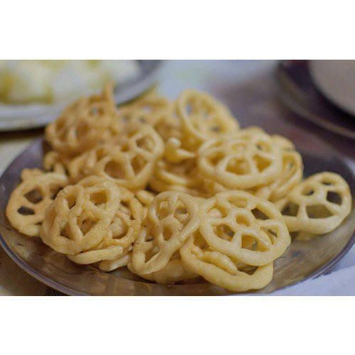 Maida Plain Wheel Shaped Fryums, Tasty And Delicious Perfect For Snacks Ingredients: Vegetable Oil Or Butter