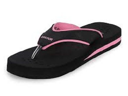 Summer Ladies Light Weight Casual Wear Comfortable Black And Pink Rubber Slippers 