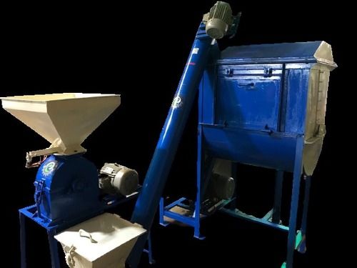 Blue Rust-Resistant Heavy-Duty Mild Steel Cattle Feed Grinding Machine Capacity: 50 Kg/Hr