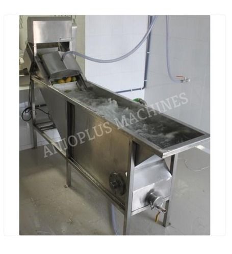 Fruit Washer Used For Eliminate The Pesticide Residue On Fruits And Vegetables Capacity: 100 Kg/Hr