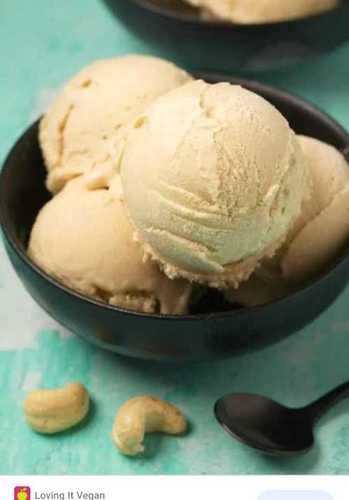  वेनिला और काजू फ्लेवर आइसक्रीम, मोनोअनसैचुरेटेड फैट 3 G