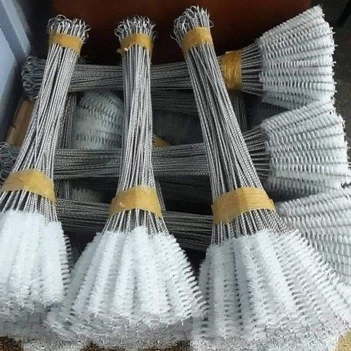 Easy To Use Chrome And White Bottle Cleaning Brush With Metal Base And Plastic Bristle Cleaning Type: Clean-In-Place(Cip)