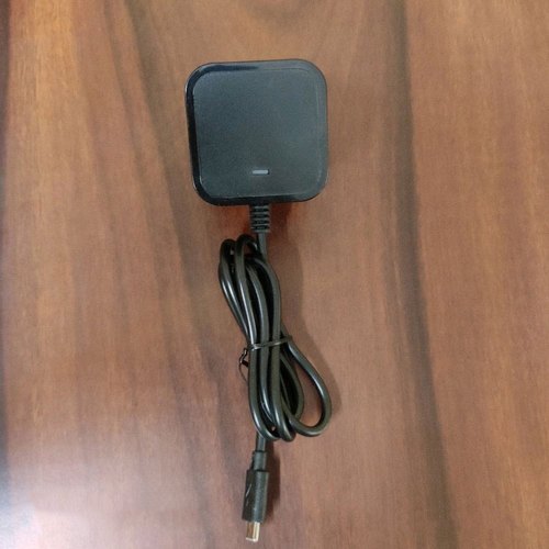 Light Weight High Build Quality And Fast Charging Black Mobile Charger - Plastic Body, Compact Design, Lightweight and Portable for Easy Carrying 