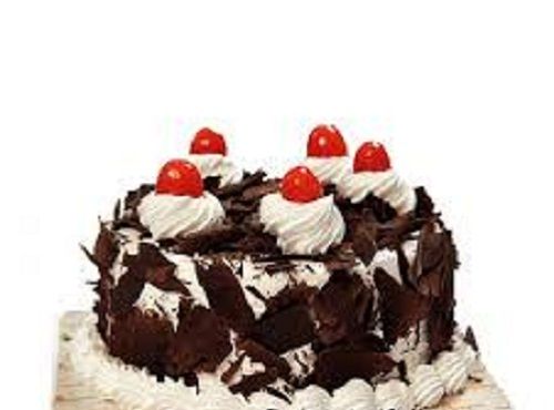 Elegant Look Mouth Watering Sweet Taste With Cherry Topping Chocolate Cake Pack Size: Box