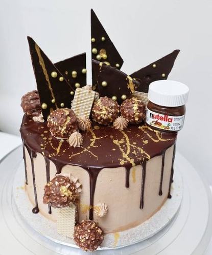 Elegant chocolate cake | Chocolate cake designs, Chocolate cake decoration,  Chocolate ganache cake