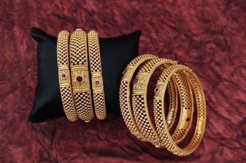 Fashion 6 Pcs Indian Bollywood Gold Plated Bangles 123Gm With Antique Style