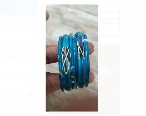  प्राकृतिक नीले रंग, ट्रेंडी डिज़ाइन वाली महिलाओं के लिए डेली वियर प्लास्टिक बैंगल 