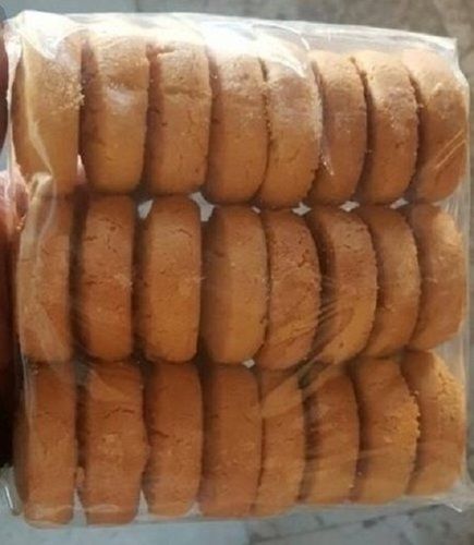 1005 Hygienically Prepared Delicious Healthy Round Fresh Bakery Atta Biscuits 