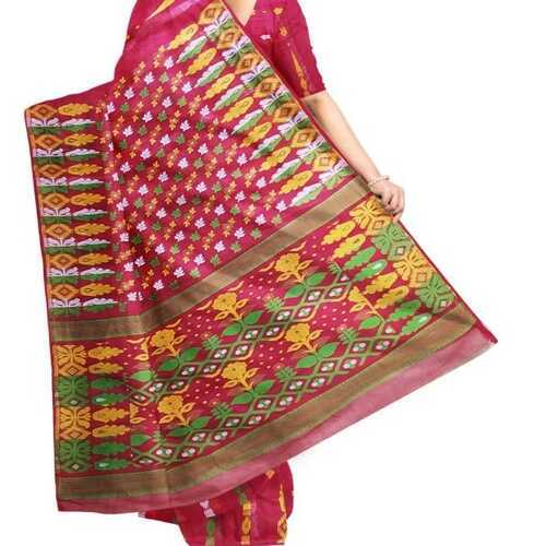 Traditional Comfortable To Wear Fashionable Red Cotton Handloom Women Saree With Blouse