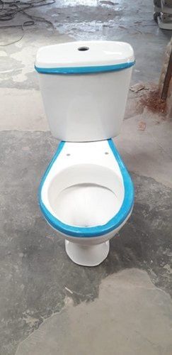 Creamy Finished White Ceramic Floor Mounted Western Toilet For Bathroom Use