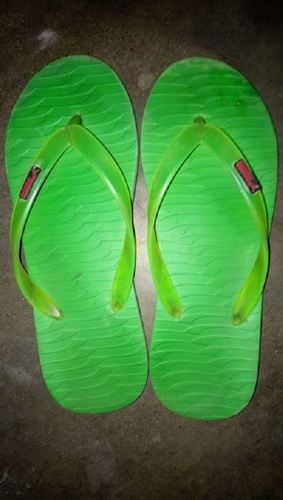 Ladies Comfortable And Graceful Flexible Stylish Green Plain Hawai Slipper