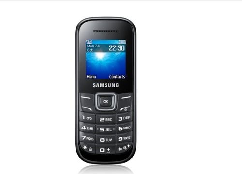  1.52 इंच डिस्प्ले और 800Mah-बैटरी के साथ काला Samsung Guru 1200 मोबाइल फोन, स्क्रीन रिज़ॉल्यूशन 128X128 बॉडी मटेरियल: प्लास्टिक 