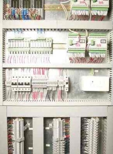 Ip5 240 Volts Cover Material Mild Steel Protection Level Ip54 Three Phase Mcb Distribution Board Frequency (Mhz): 50 Megahertz (Mhz)