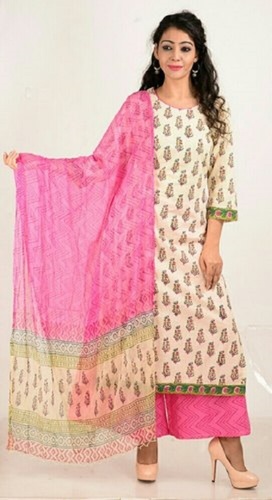 भारतीय गुलाबी और सफेद रंग स्टाइलिश और आरामदायक सांस लेने योग्य 3/4 स्लीव्स कैज़ुअल प्रिंटेड कॉटन सूट