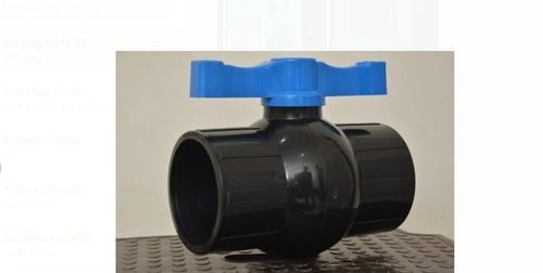 Plastic Round Shape Black And Blue Pvc Ball Valve, Size 15Mm For Pipe Fittings Use