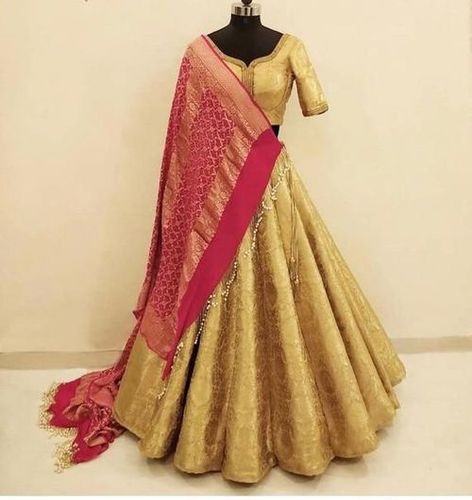 Women Stylish Party Wear Comfortable Skin Friendly Plain Golden Embroidered Lehenga